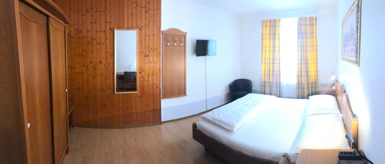 Rheinfall Hotel 3*